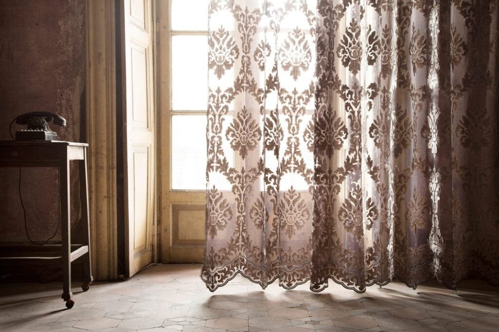 Tessuto Pregiato - Esempio Catalogo